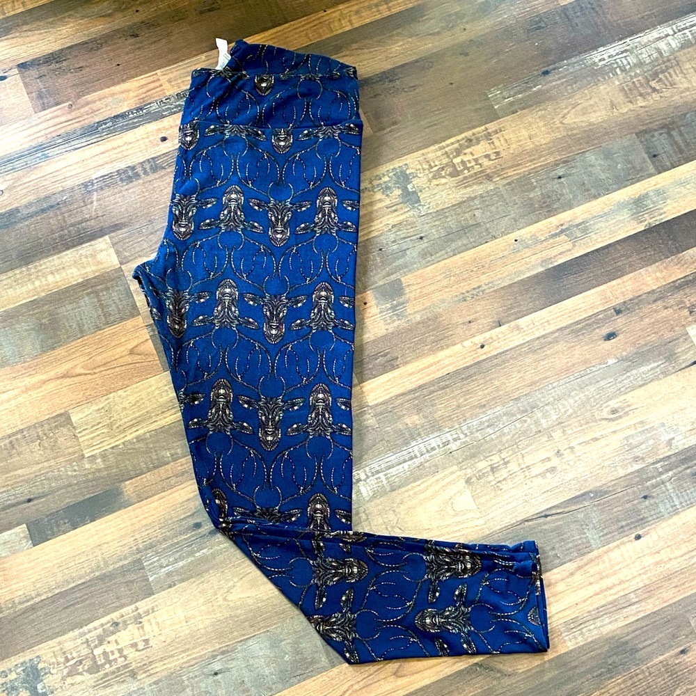 LulaRoe Tall & Curvy Deer Themed Leggings
